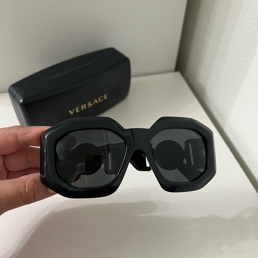 Versace Black Angular Sunglasses - image 2